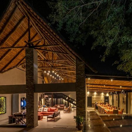 קסנה Chobe River Lodge מראה חיצוני תמונה