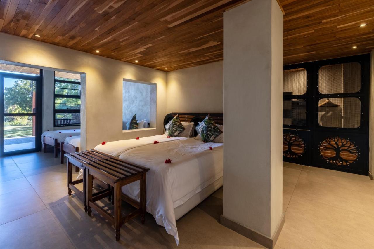 קסנה Chobe River Lodge מראה חיצוני תמונה